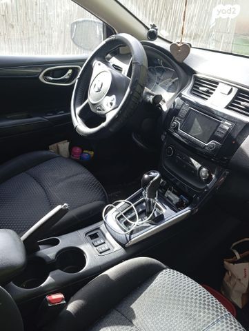 ניסאן סנטרה