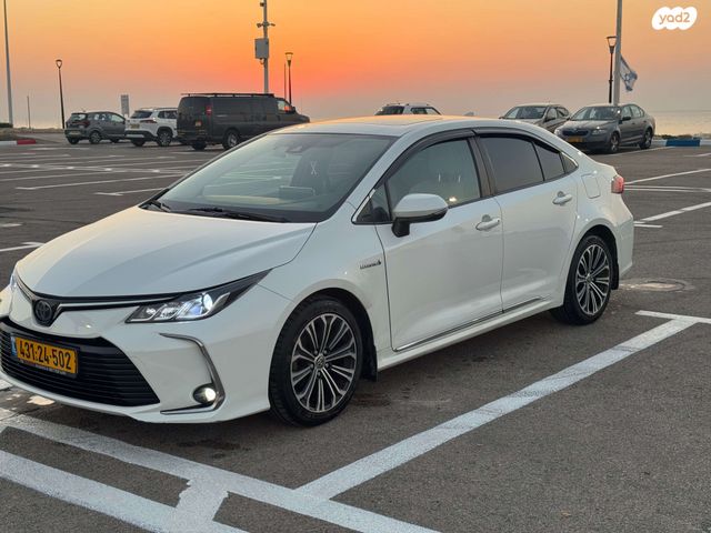 טויוטה קורולה