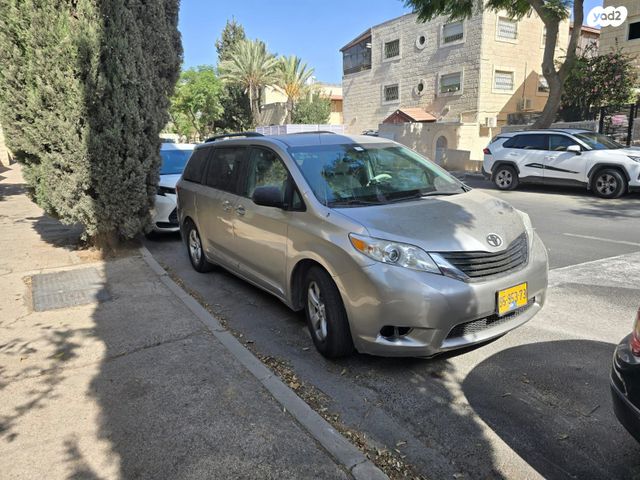 מודעת רכב טויוטה סיינה