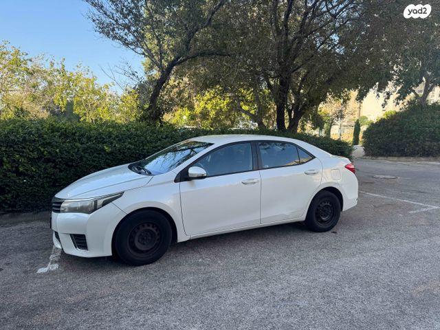 טויוטה קורולה