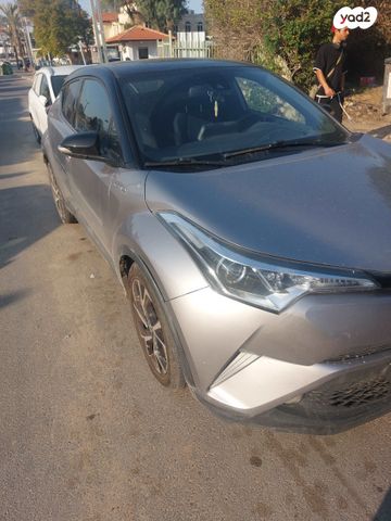 טויוטה C-HR