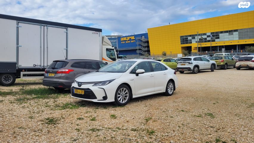 מודעת רכב טויוטה קורולה