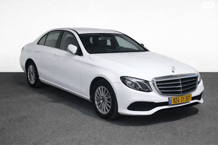 מודעת רכב מרצדס-בנץ E-class