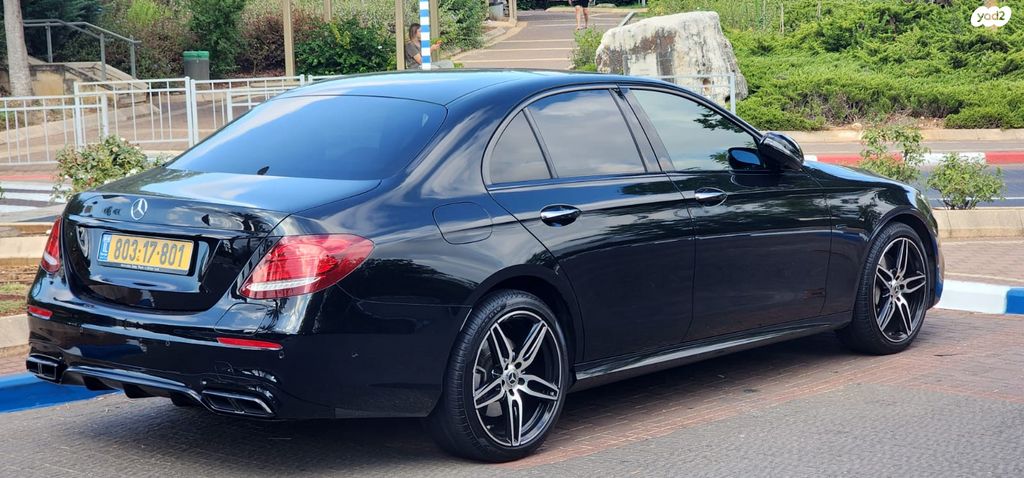 מודעת רכב מרצדס-בנץ E-class