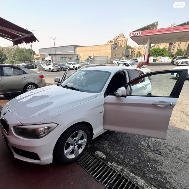 מודעת רכב ב מ וו סדרה 1