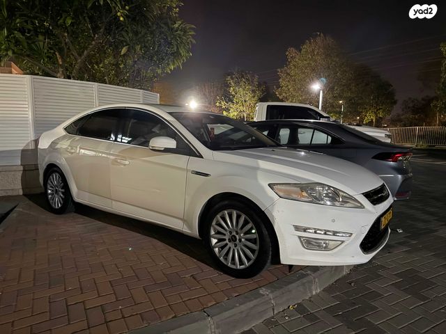 פורד מונדאו