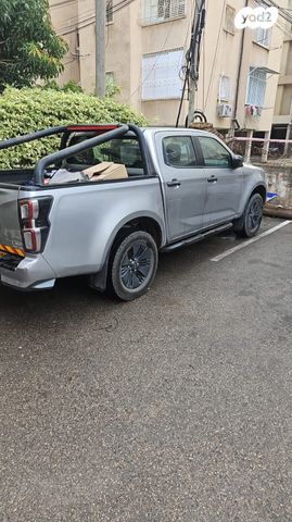 מודעת רכב איסוזו די-מקס