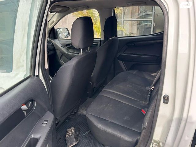 איסוזו די-מקס