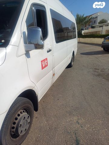 מודעת רכב מרצדס-בנץ ספרינטר