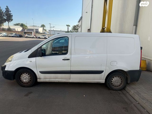 מודעת רכב סיטרואן ג'אמפי