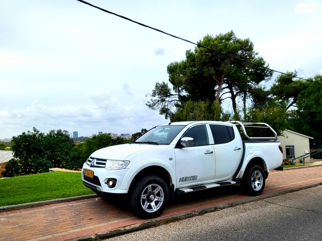 מיצובישי טרייטון / L200