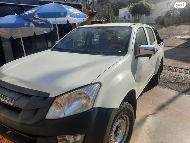 איסוזו די-מקס