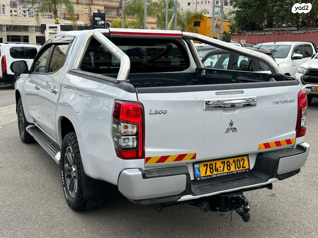 מיצובישי טרייטון / L200