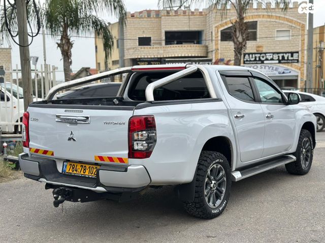 מיצובישי טרייטון / L200