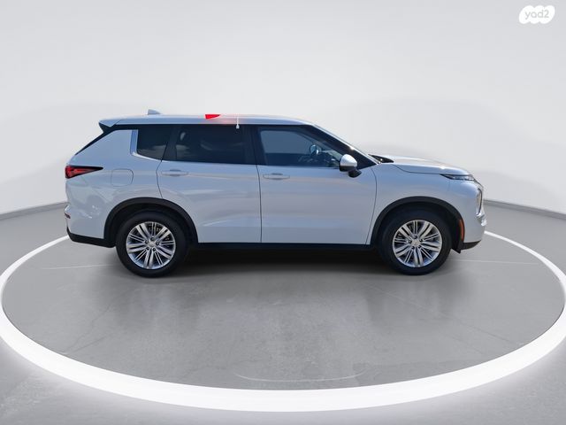 מיצובישי אאוטלנדר