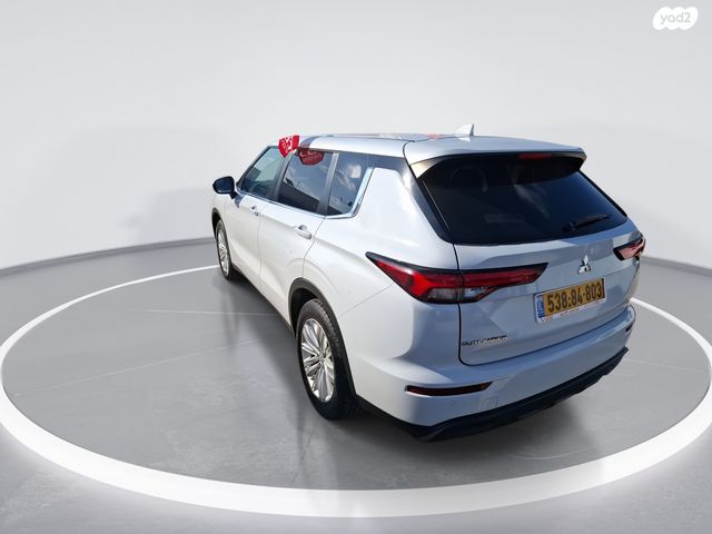 מיצובישי אאוטלנדר