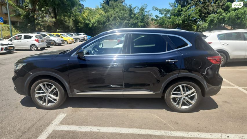 מודעת רכב אם ג'י EHS PHEV