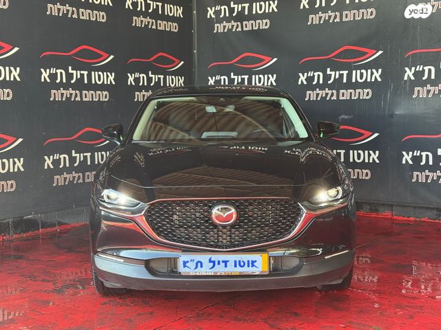 מודעת רכב מאזדה CX-30