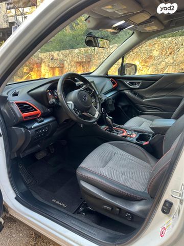 סובארו פורסטר