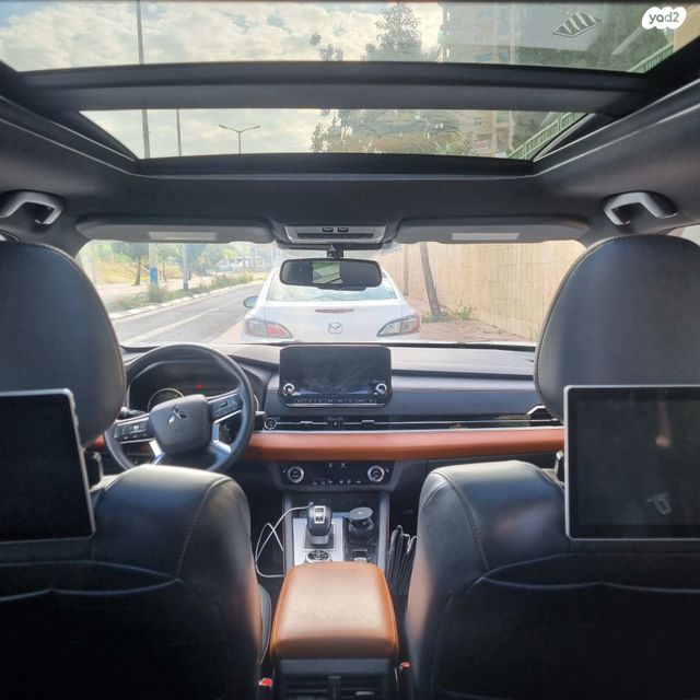 מיצובישי אאוטלנדר