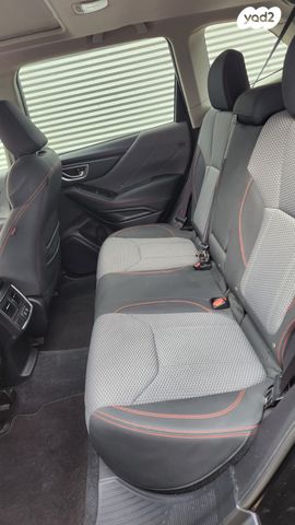 סובארו פורסטר