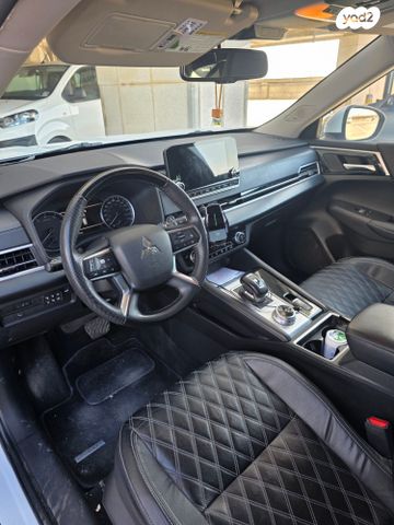 מיצובישי אאוטלנדר