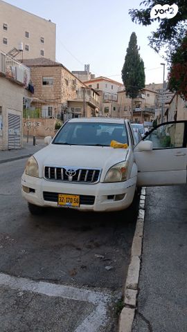 טויוטה לנד קרוזר