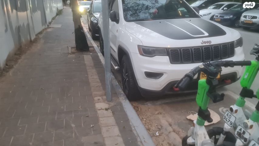 ג'יפ גרנד צ'ירוקי