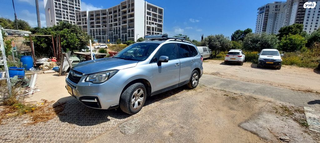 סובארו פורסטר