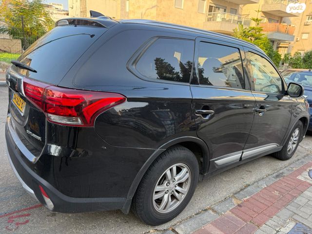 מיצובישי אאוטלנדר