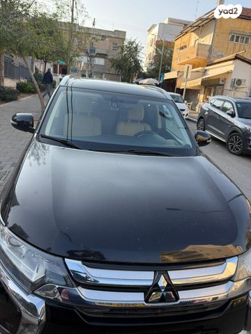 מיצובישי אאוטלנדר