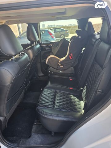 מיצובישי אאוטלנדר