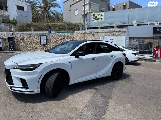 לקסוס RX