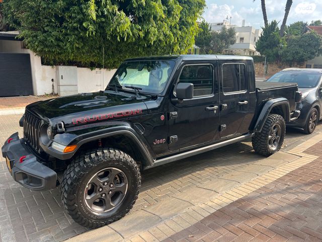 מודעת רכב ג'יפ גלדיאטור