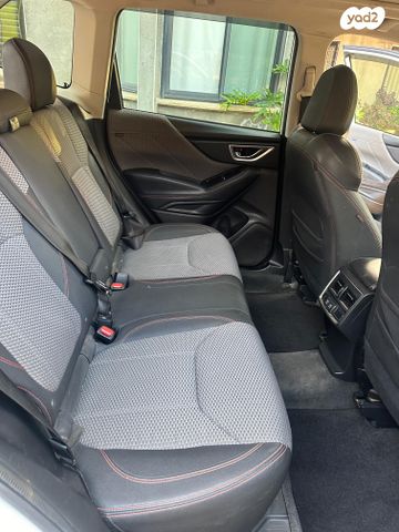 סובארו פורסטר