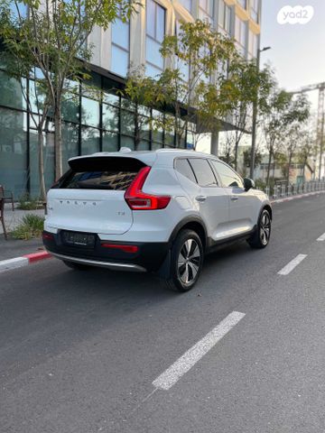 וולוו XC40