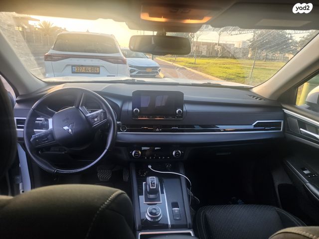 מיצובישי אאוטלנדר