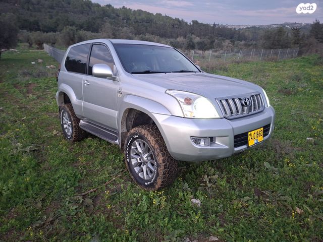 טויוטה לנד קרוזר