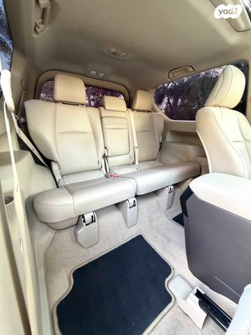 טויוטה לנד קרוזר