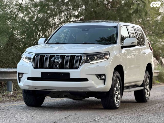 טויוטה לנד קרוזר