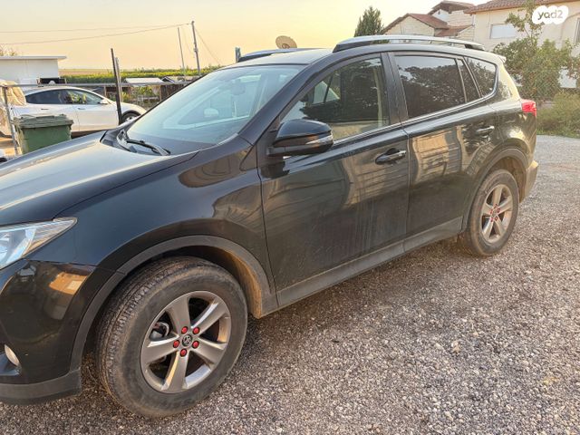 טויוטה RAV4