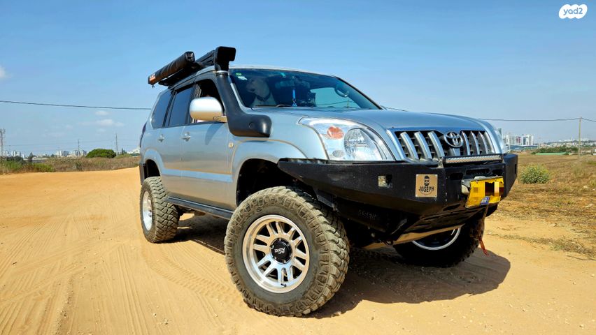 טויוטה לנד קרוזר