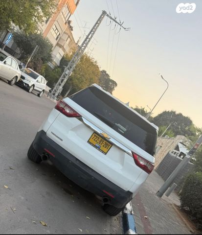 שברולט טראוורס