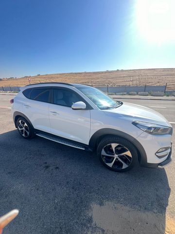 יונדאי טוסון