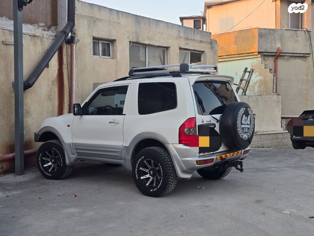 מיצובישי פג'רו