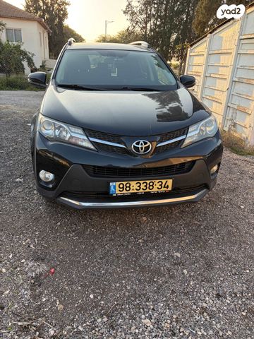 טויוטה RAV4