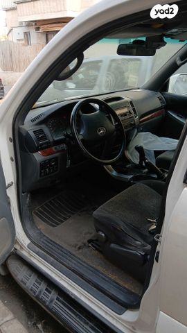 טויוטה לנד קרוזר