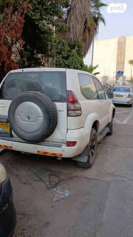טויוטה לנד קרוזר