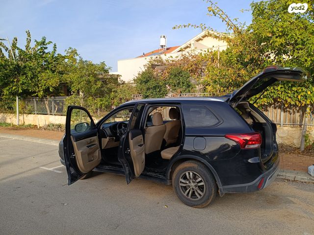 מיצובישי אאוטלנדר