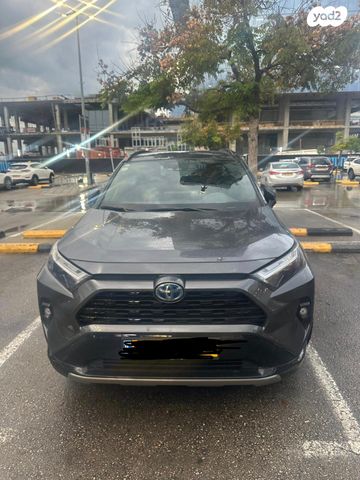טויוטה RAV4